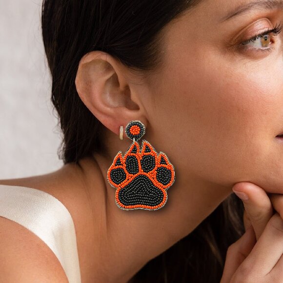 Black Orange Large Seed Beaded Paw Earrings - Picture 2 of 2
